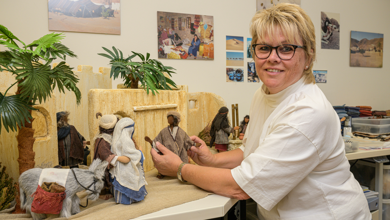 Orientalische Krippenszenerie im Atelier