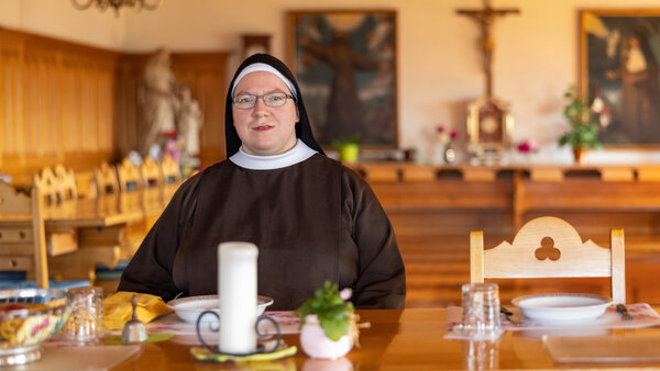 Sr. Maria Raphael, Oberin des Klosters Gerlisberg